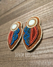 Load image into Gallery viewer, Rusy flower (smaller) applique beaded earrings. Indigenous handmade.