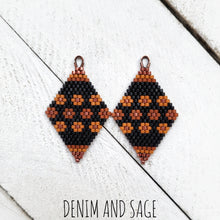 Load image into Gallery viewer, Sienna brown flower beaded delica earrings. Indigenous Handmade