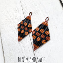 Load image into Gallery viewer, Sienna brown flower beaded delica earrings. Indigenous Handmade