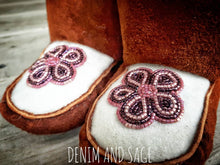 Load image into Gallery viewer, Custom Adult Beaded Moccasins
