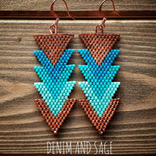 Load image into Gallery viewer, Turquoise and copper arrow beaded earrings. Indigenous handmade.
