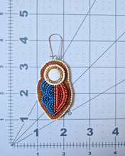 Load image into Gallery viewer, Rusy flower (smaller) applique beaded earrings. Indigenous handmade.
