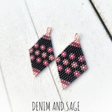 Load image into Gallery viewer, Rose gold flower beaded delica earrings. Indigenous Handmade
