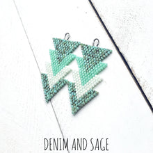 Load image into Gallery viewer, Turqouise and mint arrow beaded earrings. Indigenous handmade.
