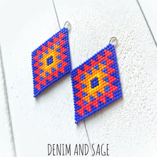 Load image into Gallery viewer, Fire double diamond beaded earrings. Indigenous handmade.
