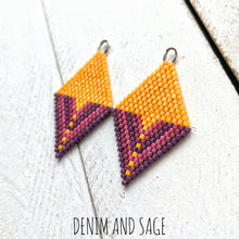 Load image into Gallery viewer, Harvest sunset earrings. Indigenous handmade.
